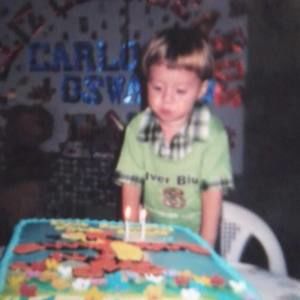 Meet your Posher, Carlos